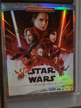 Star Wars The Last Jedi - Red, Black & White Multi-Screen Edition